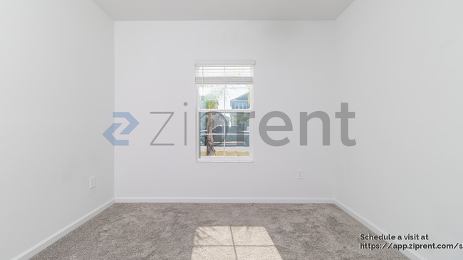 Building Photo - 2898 Armstrong Ave