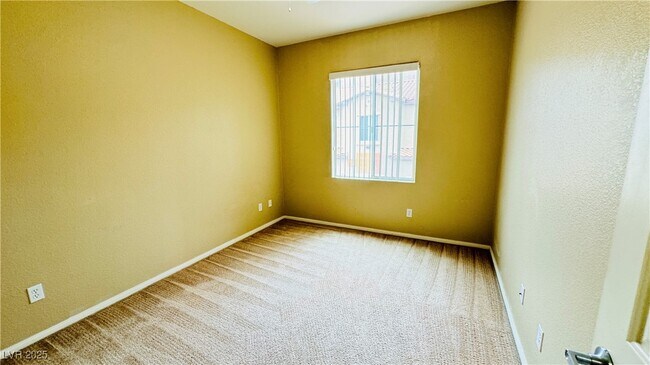 Building Photo - 1525 Spiced Wine Ave