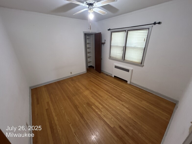 Building Photo - 3370 S Princeton Ave
