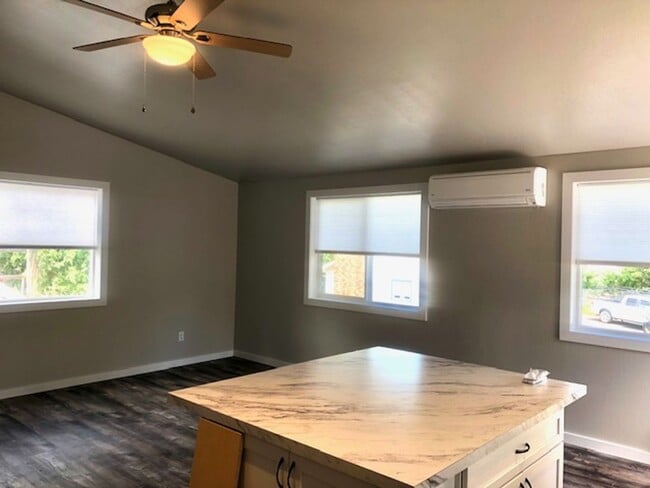 Building Photo - Whitefish Apartment