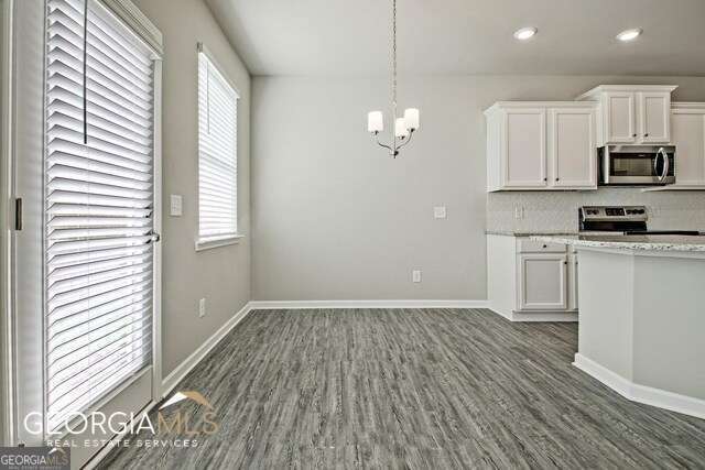 Building Photo - 6 Sepia Oak Dr