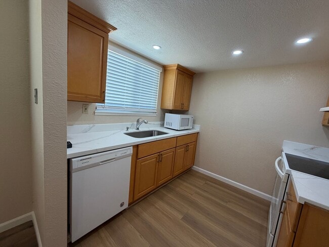 Building Photo - 8935 Rancho Grande Ct