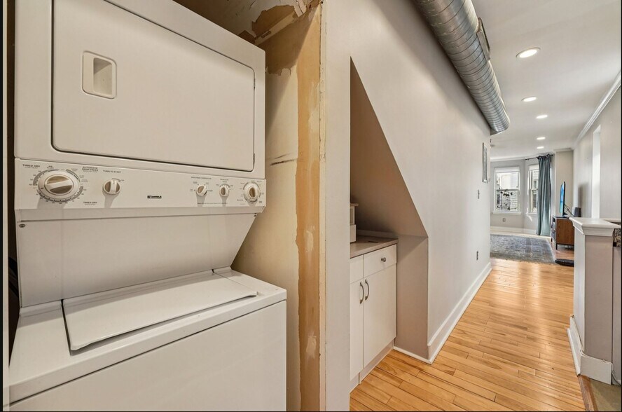 Building Photo - 1516 South St