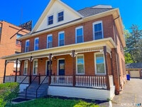 Building Photo - 14 Pease Ave