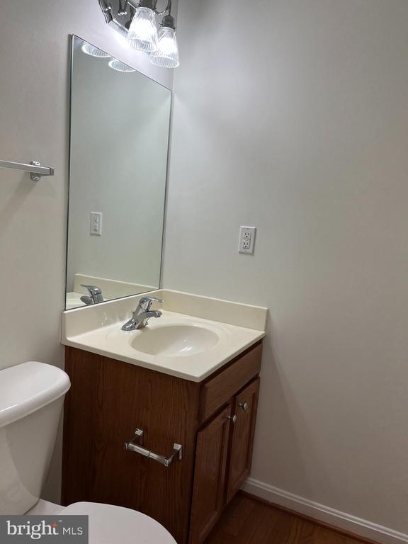 Building Photo - 20 Mabel Ln