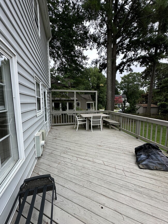 Building Photo - 10631 Red Lion Pl