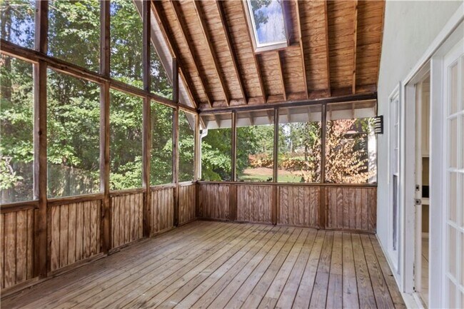 Building Photo - 4565 Ashmore Cir