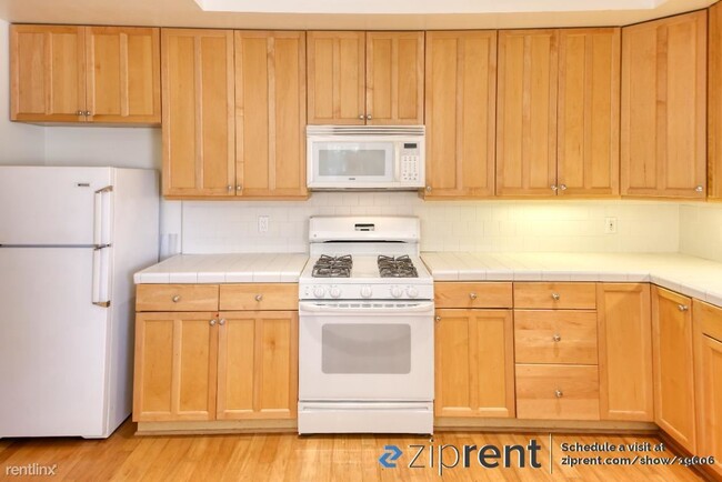 Building Photo - 3 br, 2.5 bath Condo - 4915 Coldwater Cany...