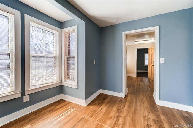 Building Photo - 82 Sprague Ave