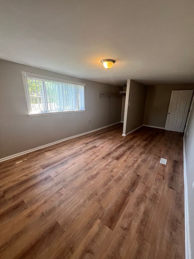 Building Photo - 13747 Vassar Dr