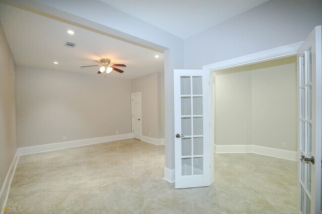 Building Photo - 1660 Briergate Dr