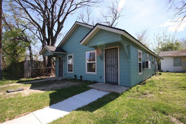 Building Photo - 3516 Orange St