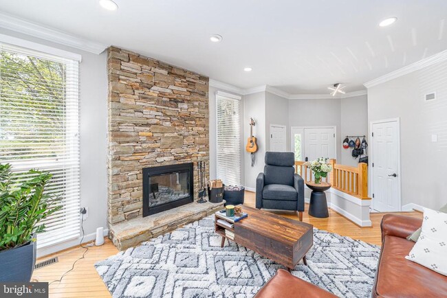 Building Photo - 22 Houndswood Ct