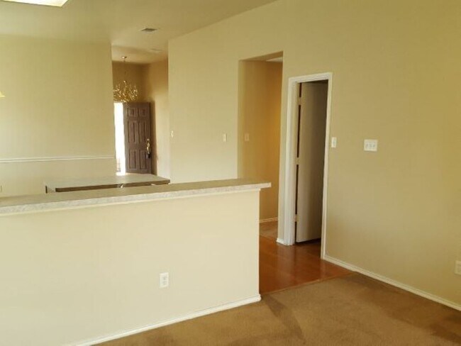 Building Photo - 6717 Dream Dust Dr