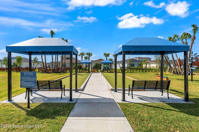 Building Photo - 1464 Island Ave NW