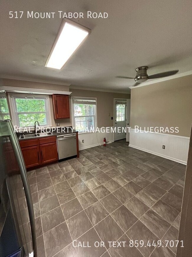 Building Photo - 517 Mt Tabor Rd
