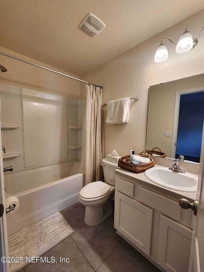 Building Photo - 180 Talulla Trl