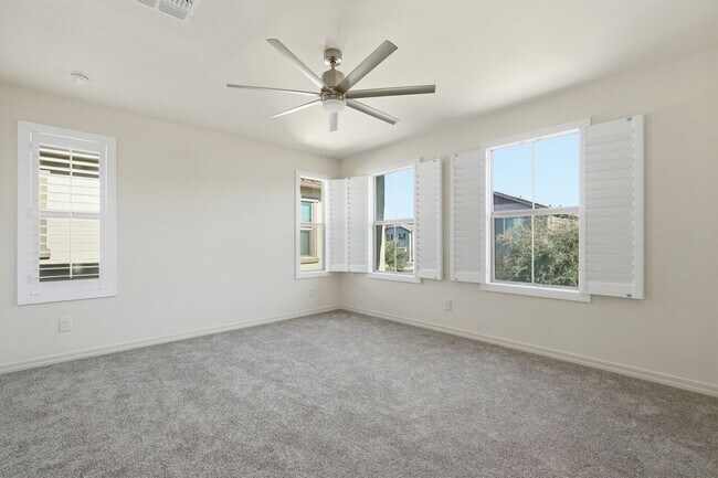 Building Photo - 1647 S 83rd Pl