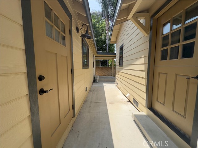Building Photo - 448 Linwood Ave