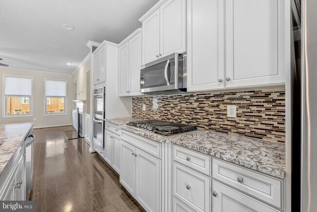 Building Photo - 6836 William White Way