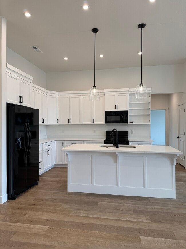 Building Photo - 1593 E Dihedral Dr