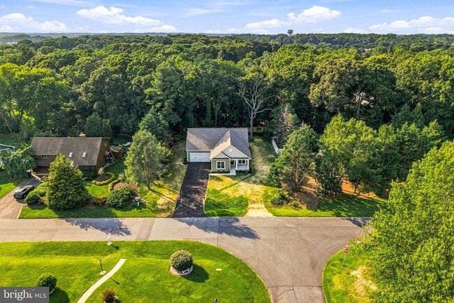 Building Photo - 34121 Juniper Dr