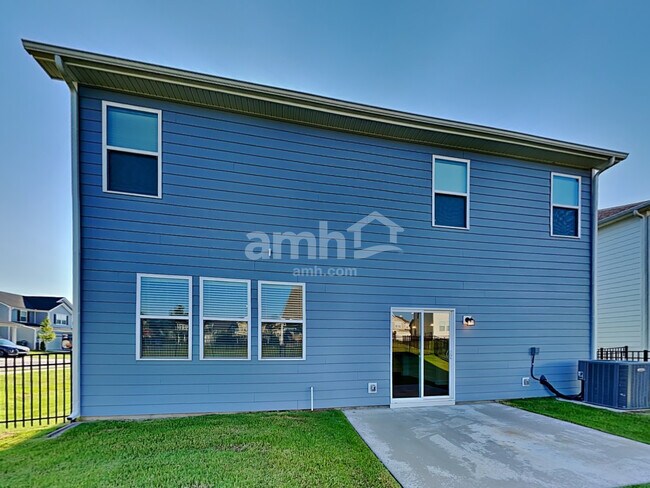 Building Photo - 4400 Erabele Dr