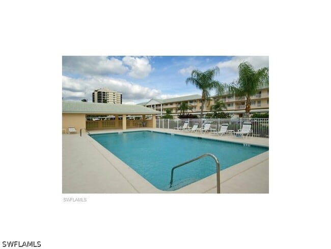 Building Photo - 10686 Gulf Shore Dr