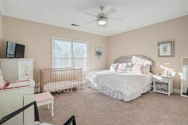 Building Photo - 765 Harbor Isle Cir E