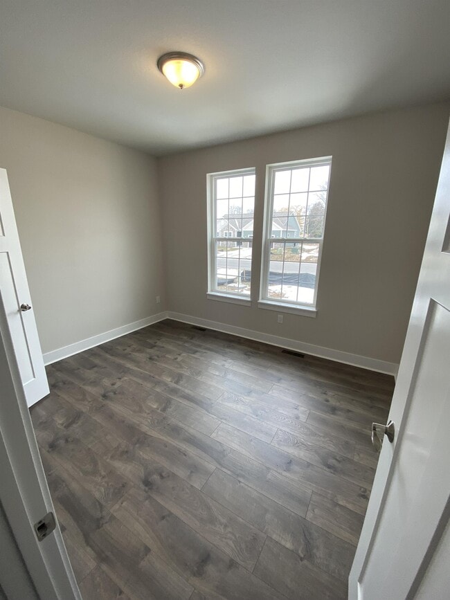Building Photo - W218N16014 Tiger Lily Dr