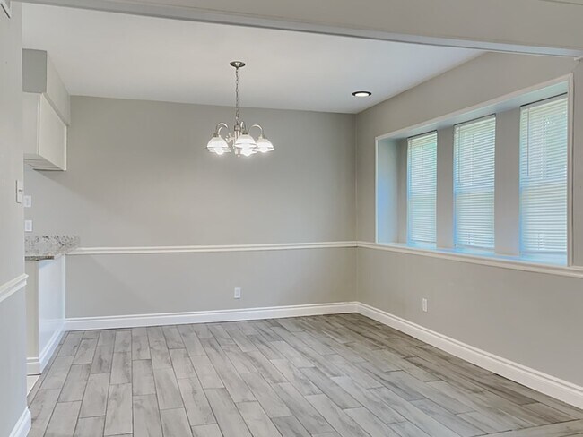 Building Photo - 22902 Summer Green Ln