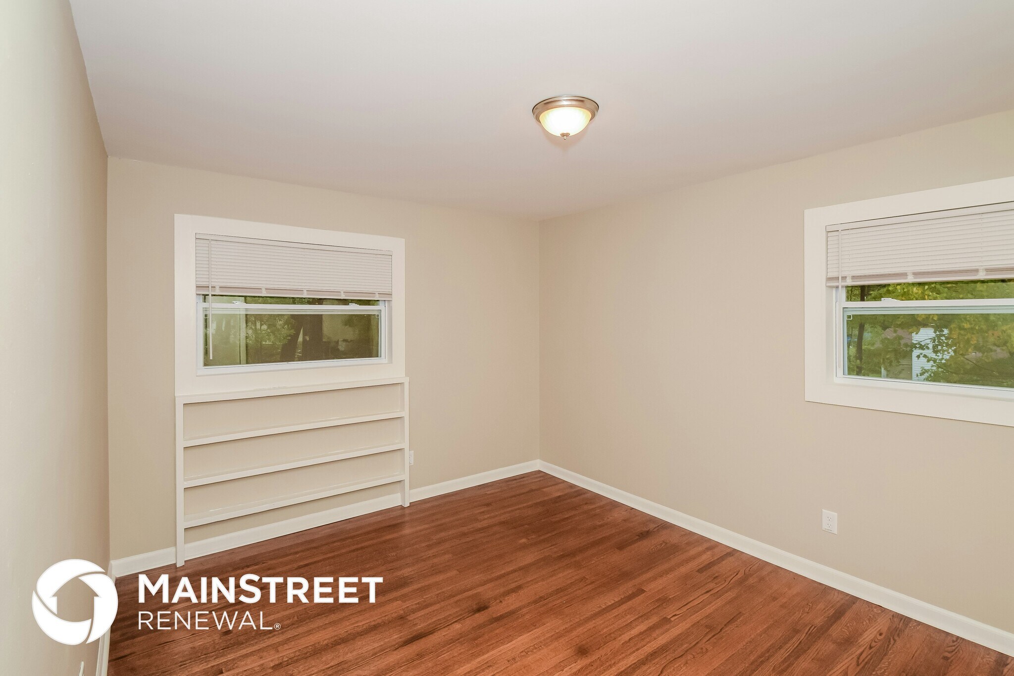 Building Photo - 428 18th Ct NW