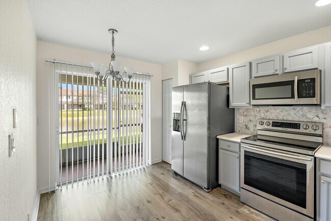 Building Photo - 6606 Sandy Bank Terrace