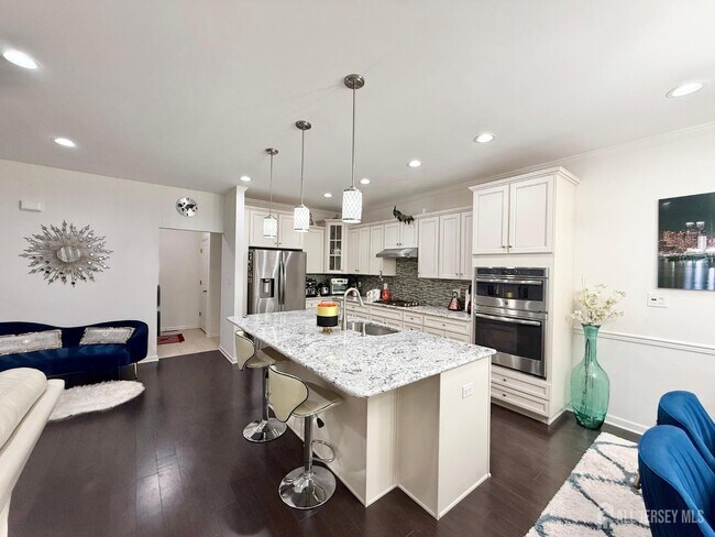 Building Photo - 39 Periwinkle Dr