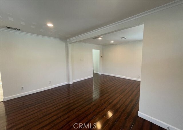 Building Photo - 10539 Tinker Ave
