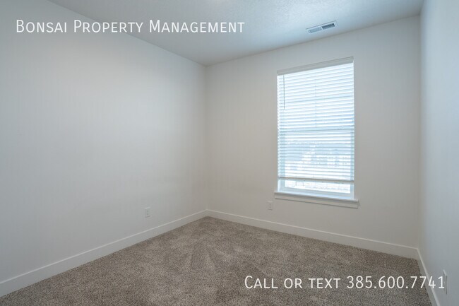 Building Photo - 762 Lang Ct