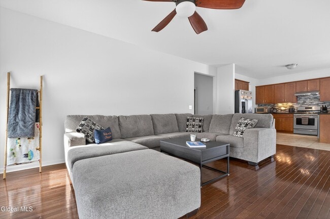 Building Photo - 8 Coronado Way