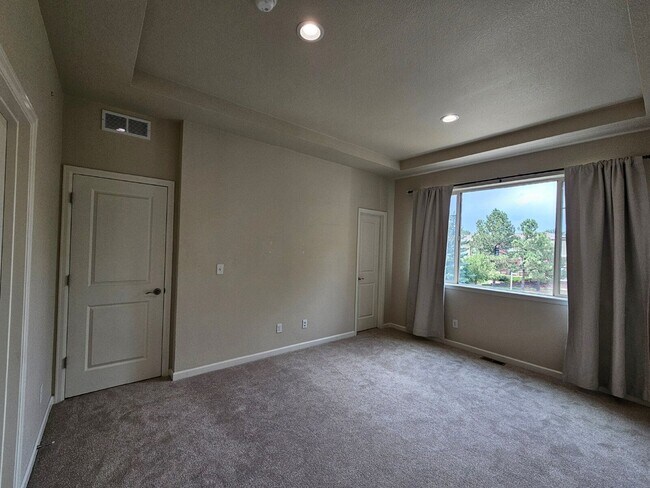 Building Photo - 9071 E Phillips Dr