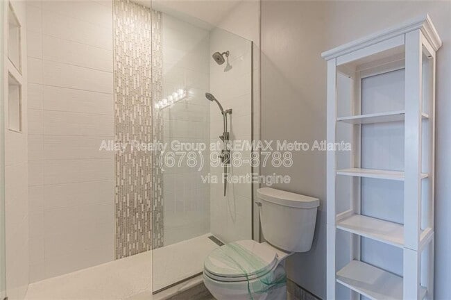 Building Photo - 620 Glen Iris Dr NE