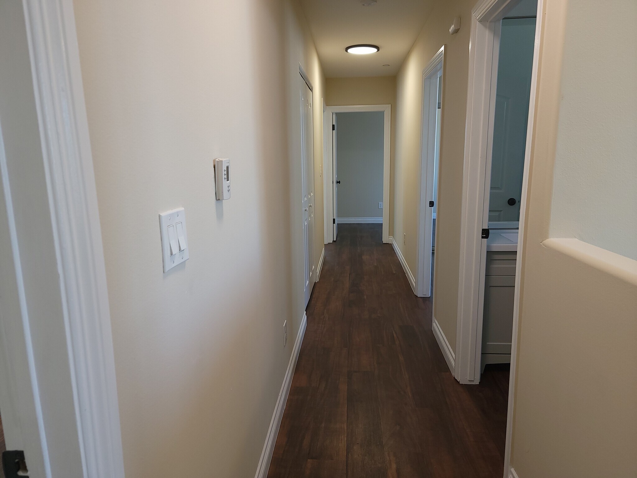 Building Photo - 1719 W 39th Pl