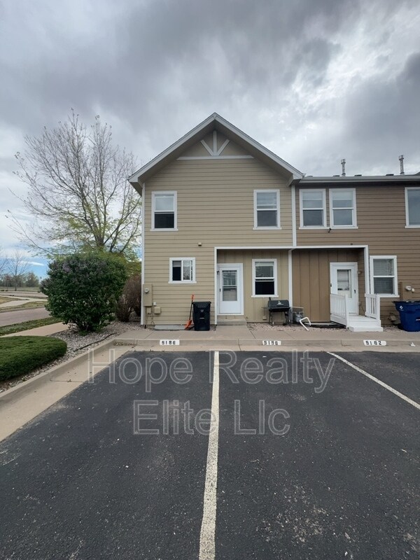 Building Photo - 5198 Dovetail Ln