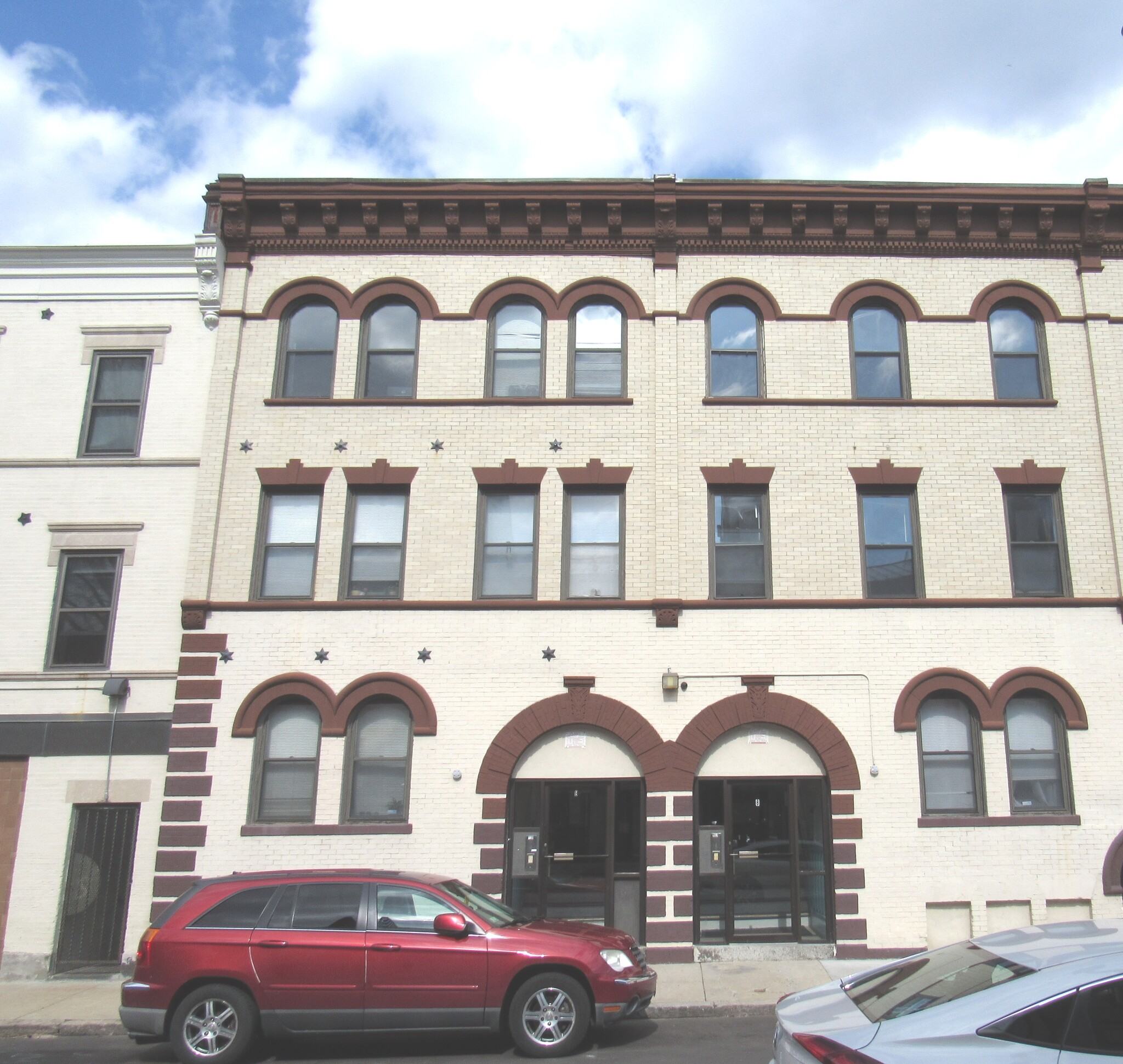Building Photo - 6 Dorr St