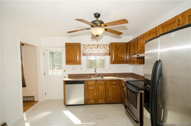 Building Photo - 30 Cavasin Dr