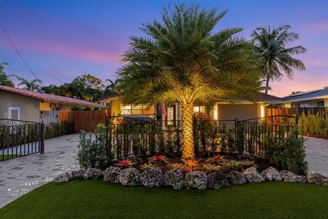 Building Photo - 2407 NE 17th Terrace