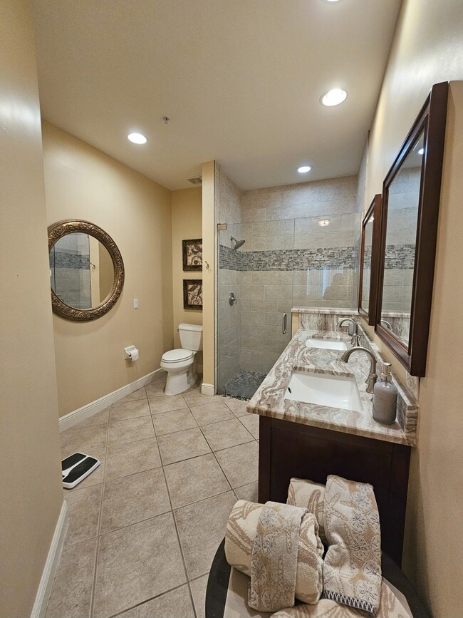 Building Photo - 1335 Sweetwater Cove