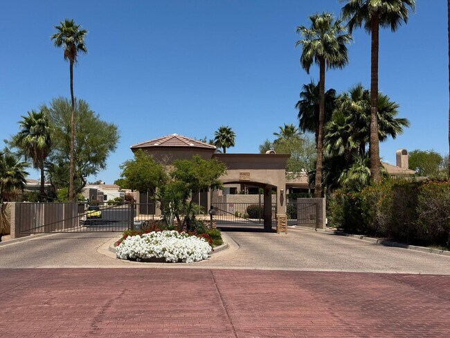 Building Photo - Cameldale Gated Community