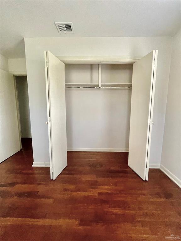 Building Photo - 17 Vine Ave