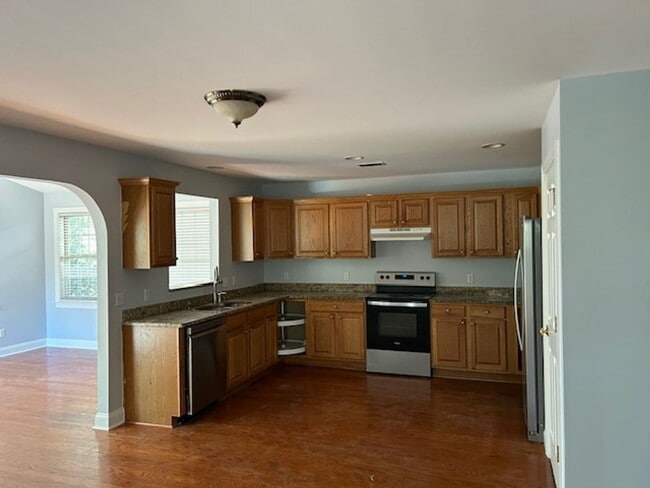 Building Photo - 268 Ceasar Pl