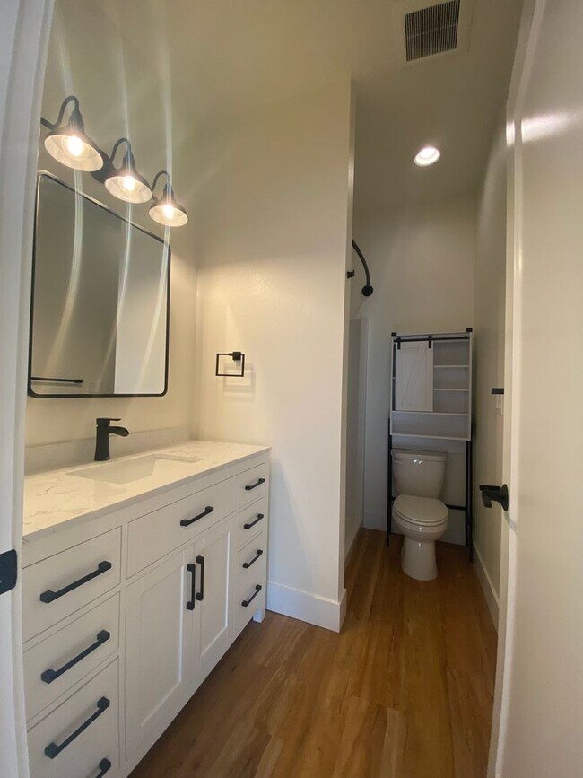 Building Photo - Mead School District-Upper unit Duplex 3 beds,2 bath Available June 10th