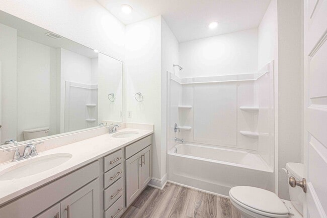 Building Photo - 12591 Shoshoney Cir